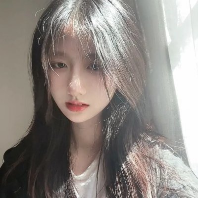爱上小男人
